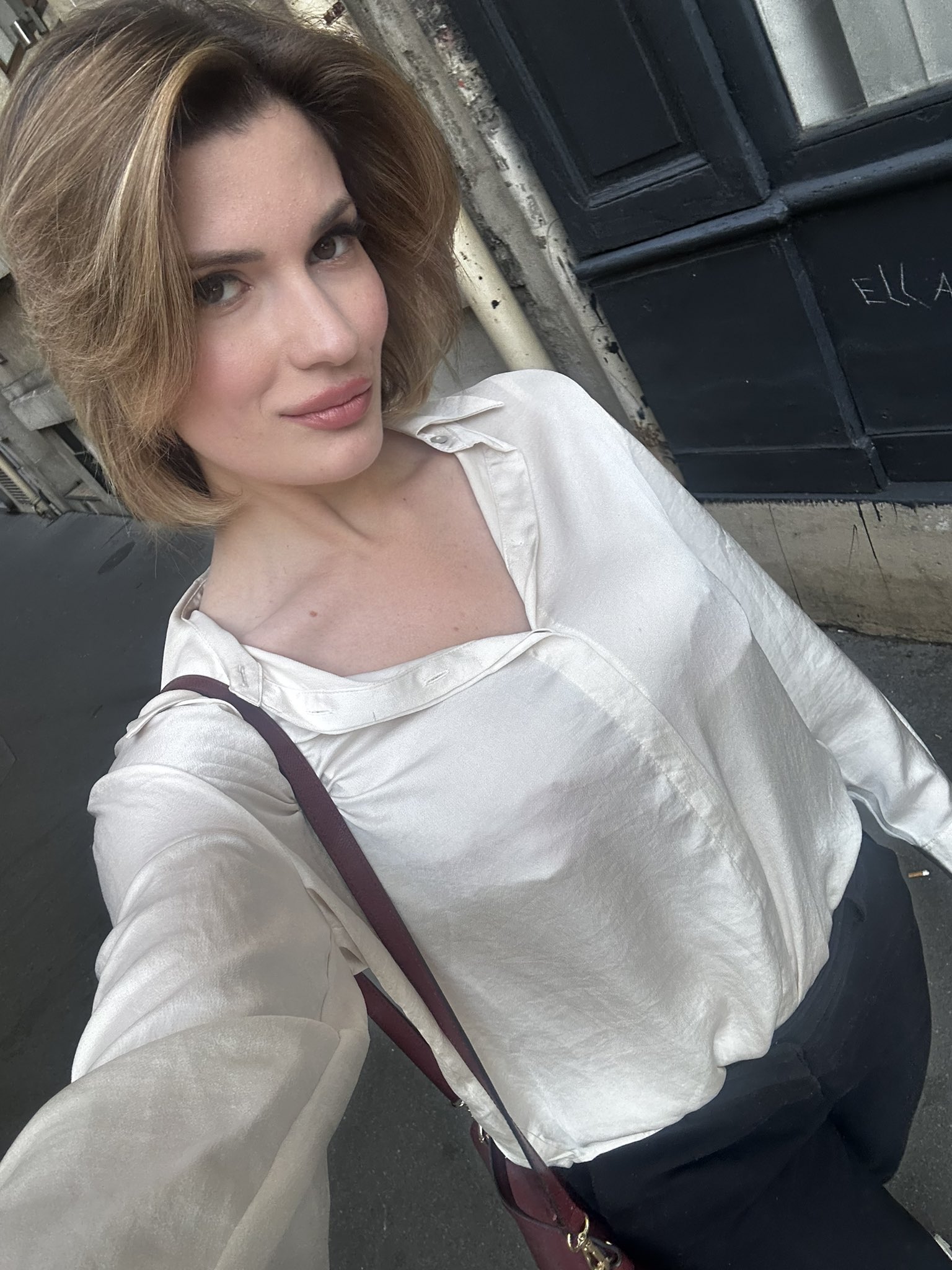 631787420 | SANDRA | Chica