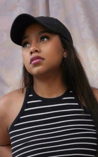 624075588 | IVANNA | Chica