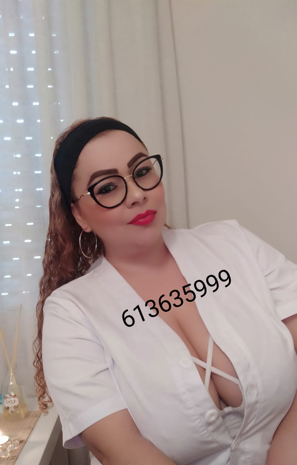 613635999 | SOL | Chica