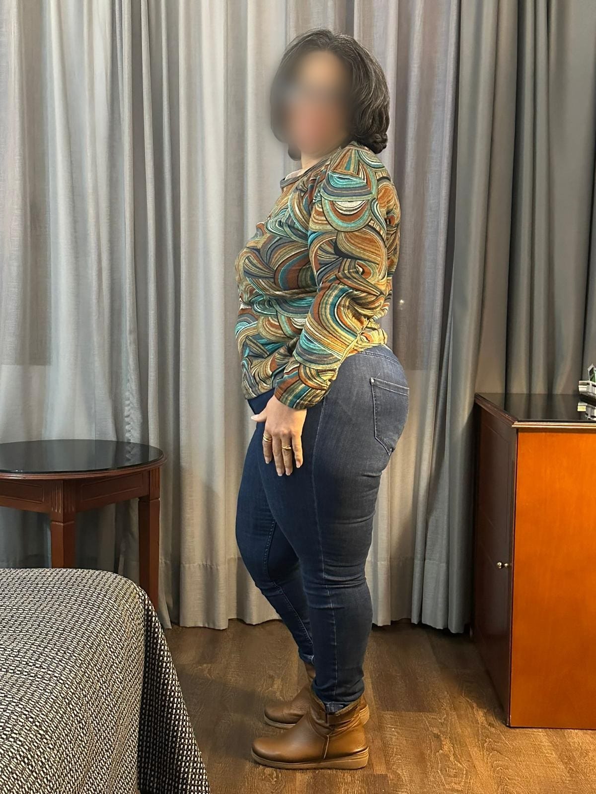 678956497 | GRECHY | Chica