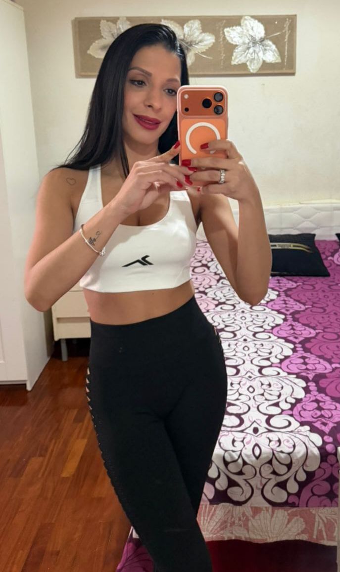 613618649 | LUNA | Chica