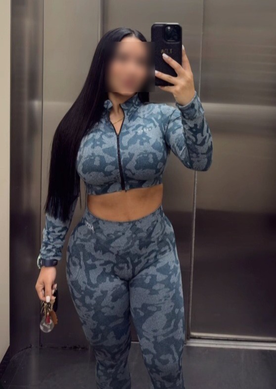 603795696 | NICOL | Chica