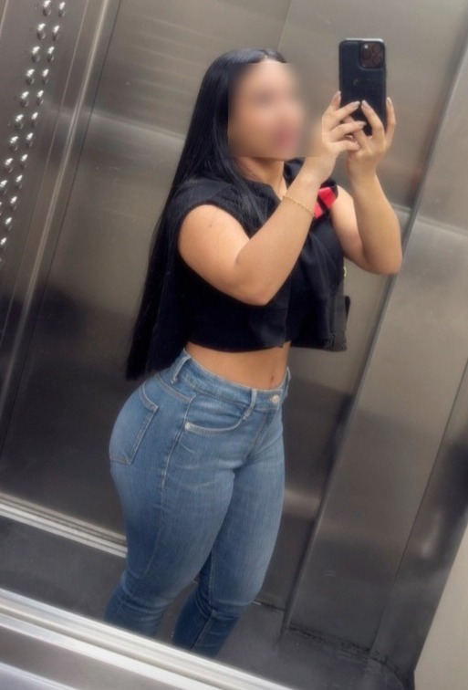 603795696 | NICOL | Chica