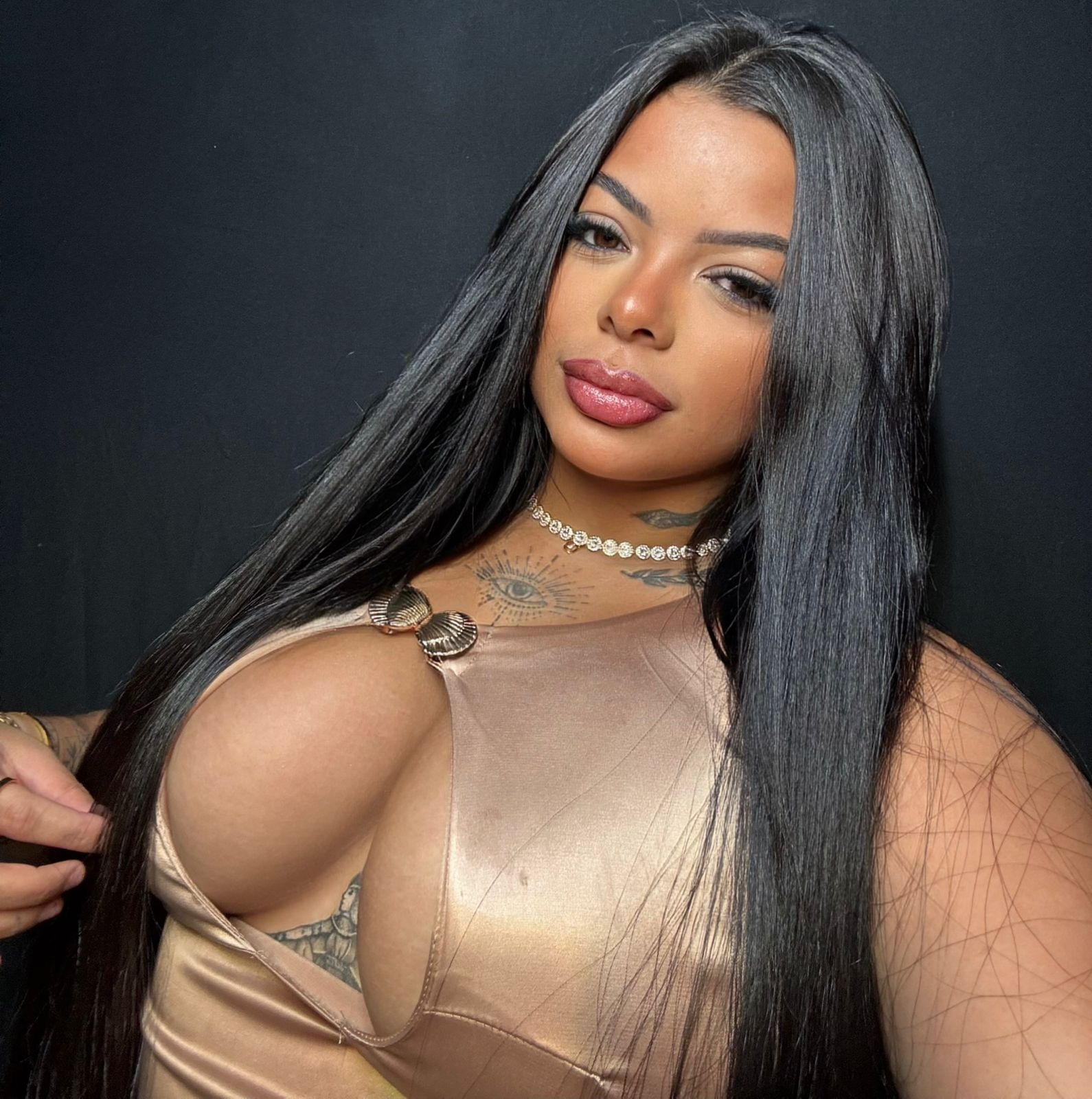 602734675 | ISABELA | Chica