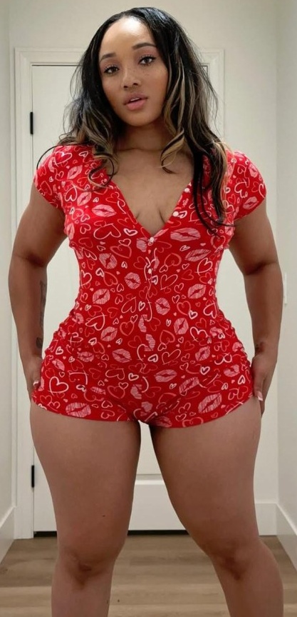 624957095 | MIA | Chica