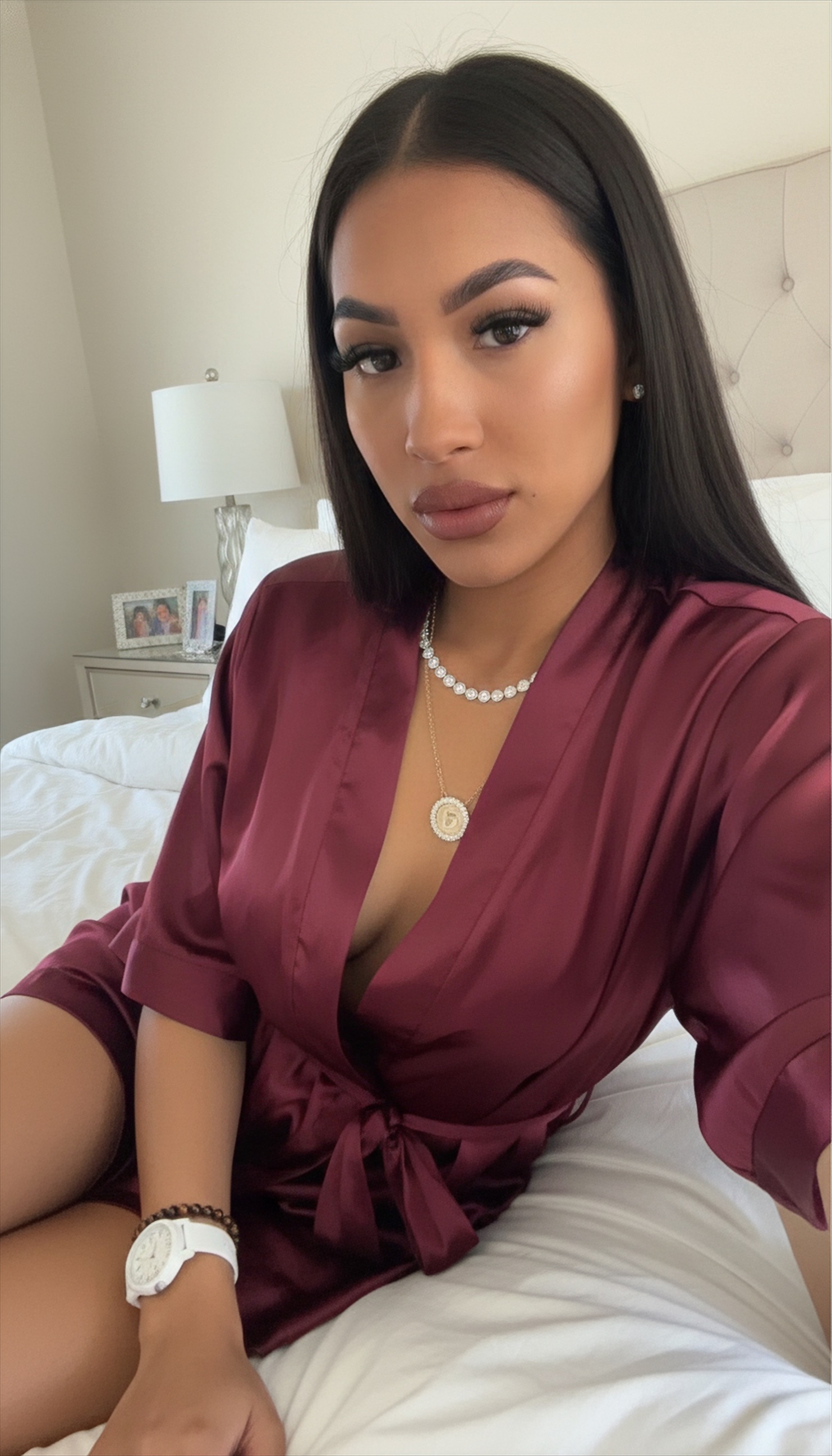 641562931 | CHLOEE | Chica