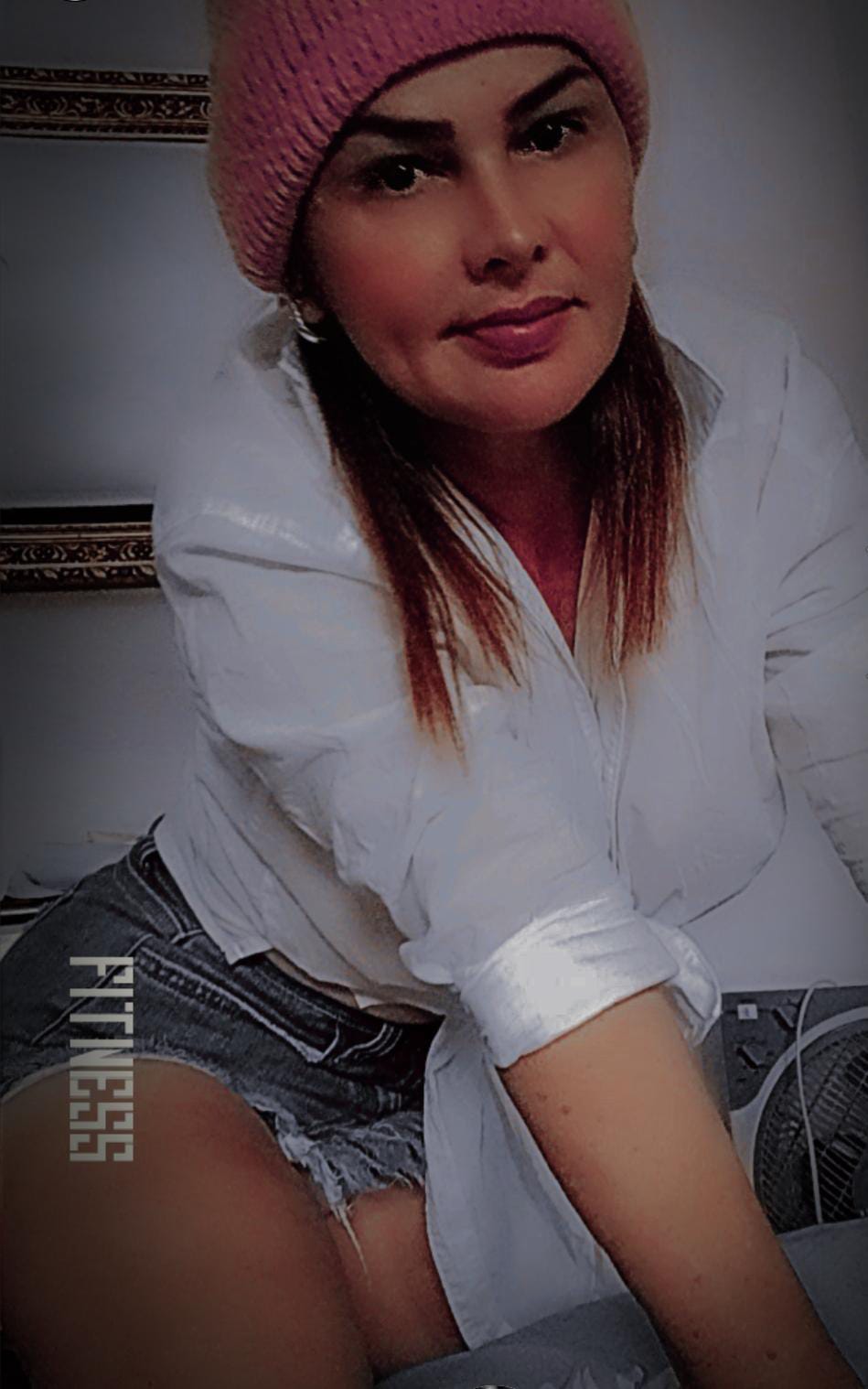 698375652 | SARA | Chica