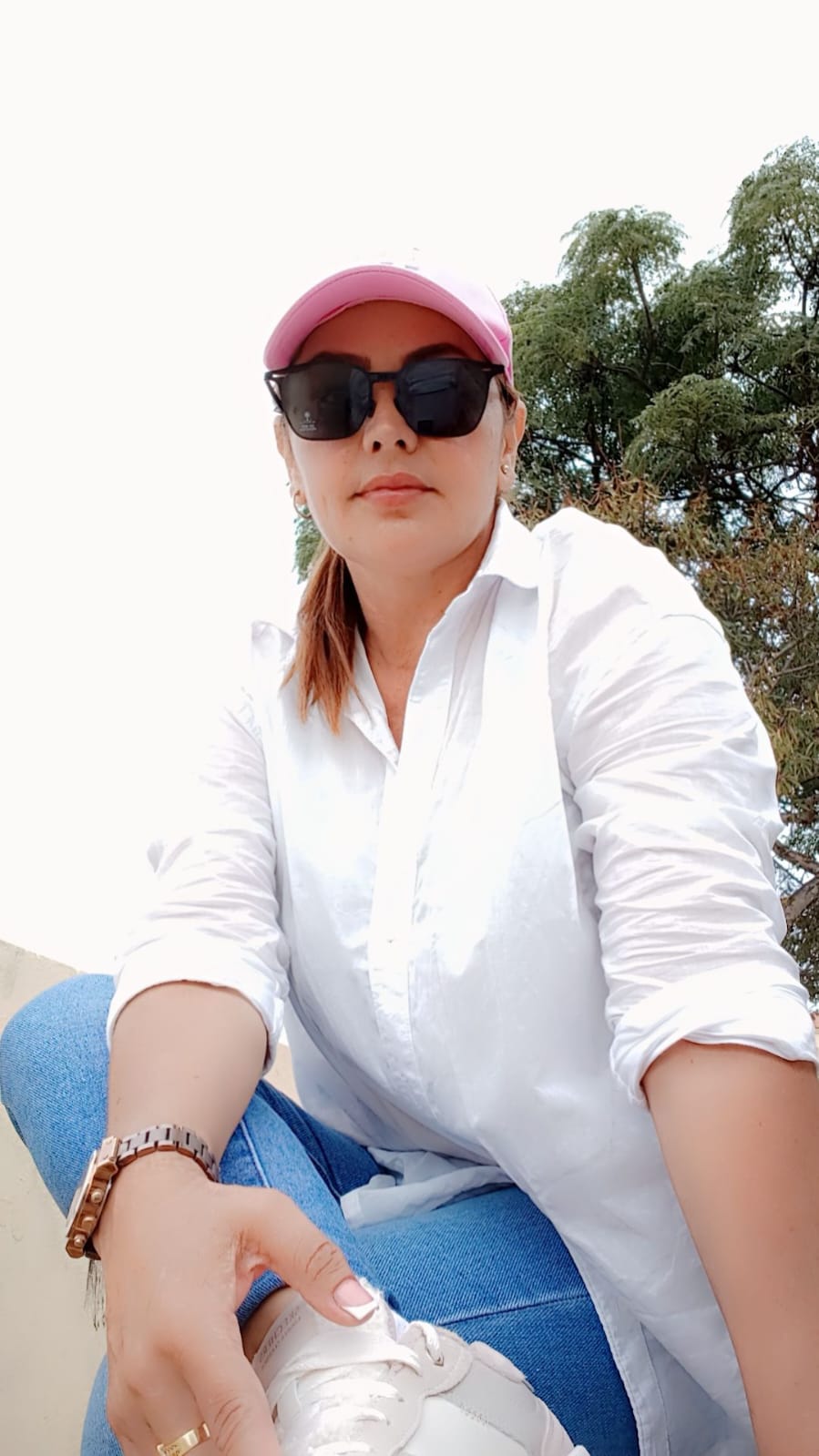 698375652 | SARA | Chica