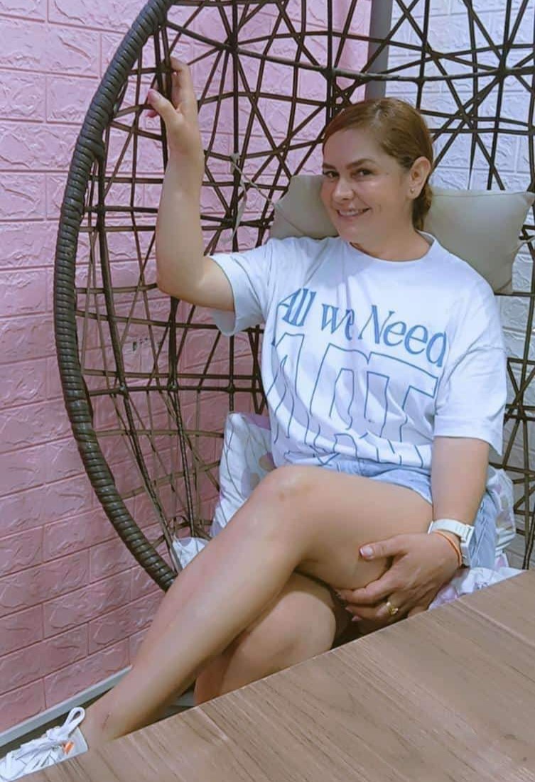 698375652 | SARA | Chica