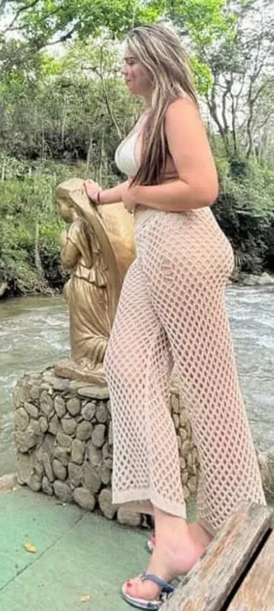 664645313 | LAURA | Chica