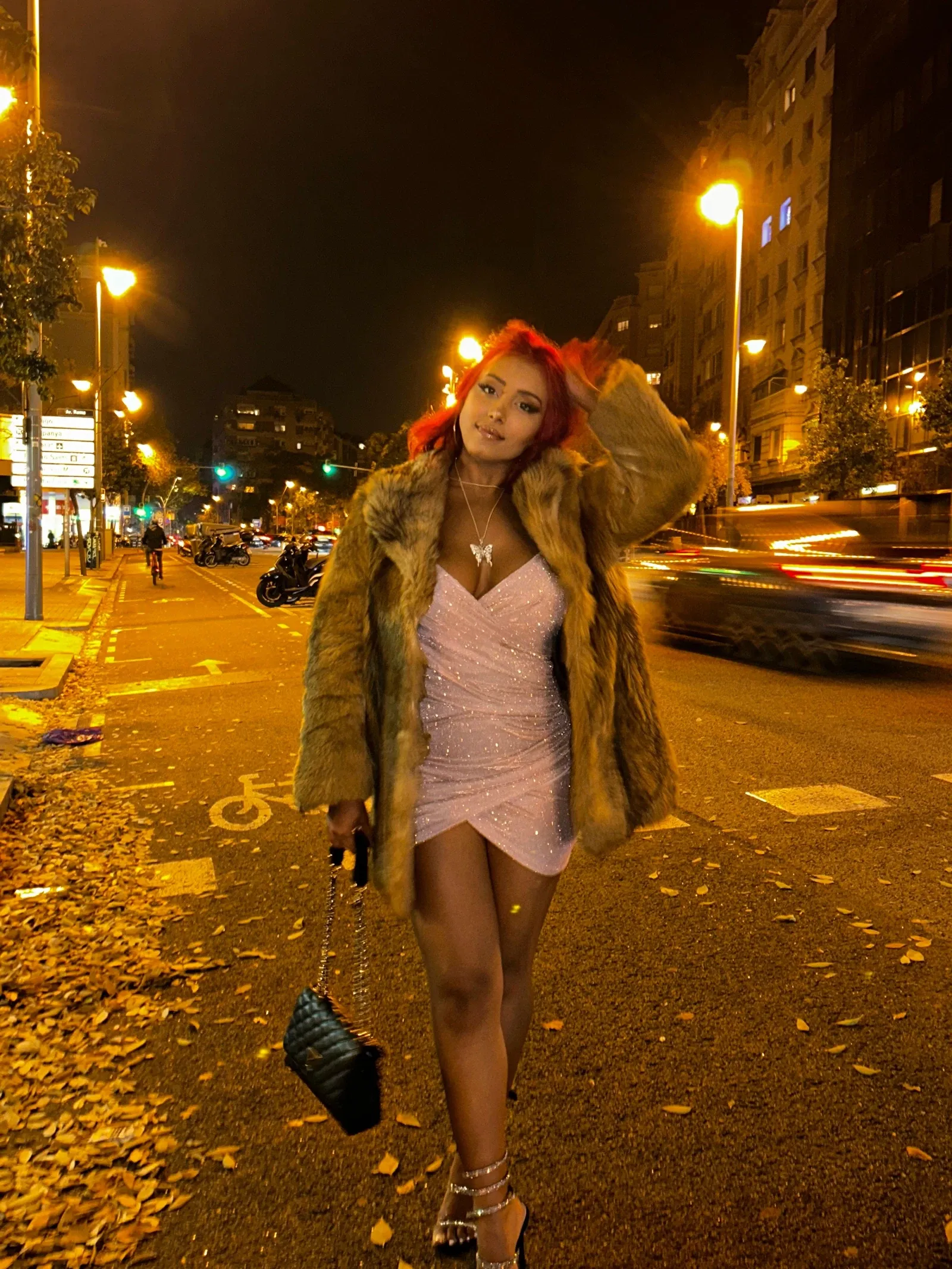 685442577 | JADE | Chica