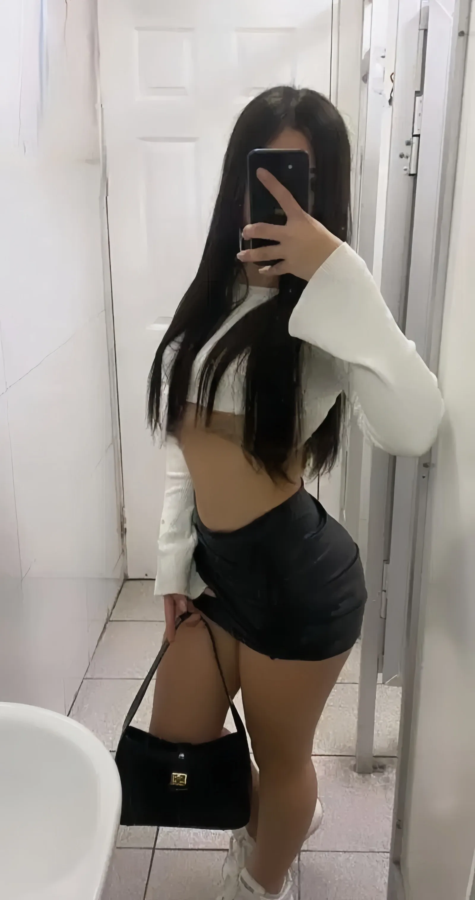 602052818 | MÍA | Chica