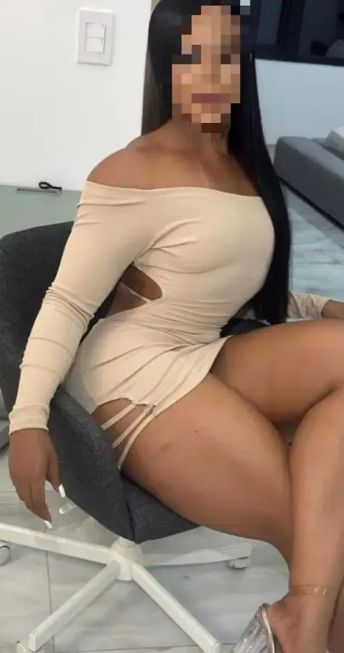 631936831 | CAROL | Chica