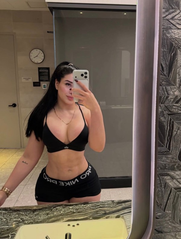 602861963 | MISHELL | Chica