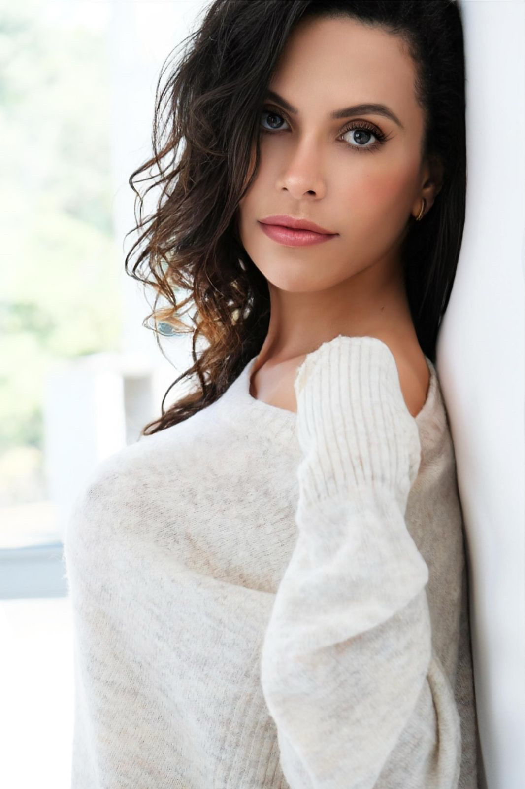 613553831 | ANA | Chica