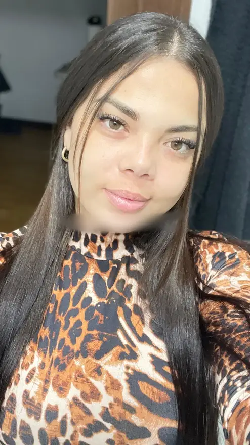 603281879 | PAMELA | Chica