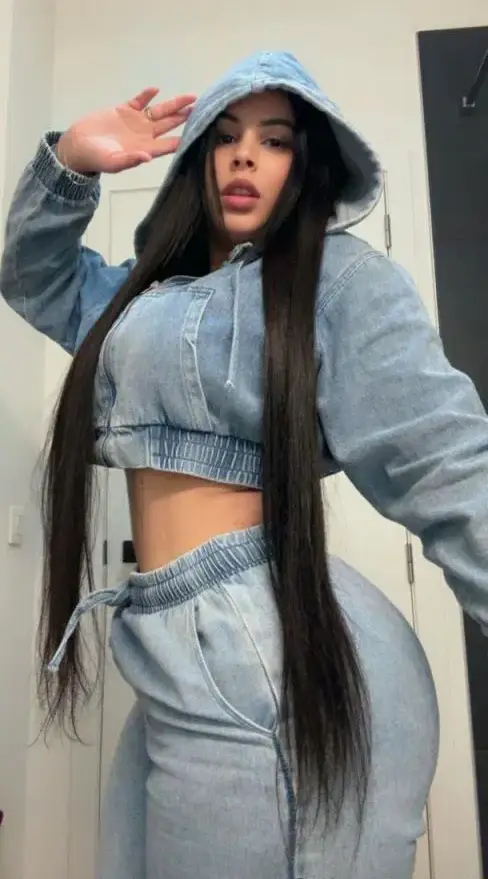 673503702 | LAURA | Chica