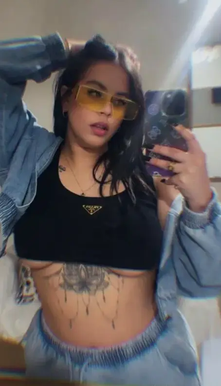 673503702 | LAURA | Chica