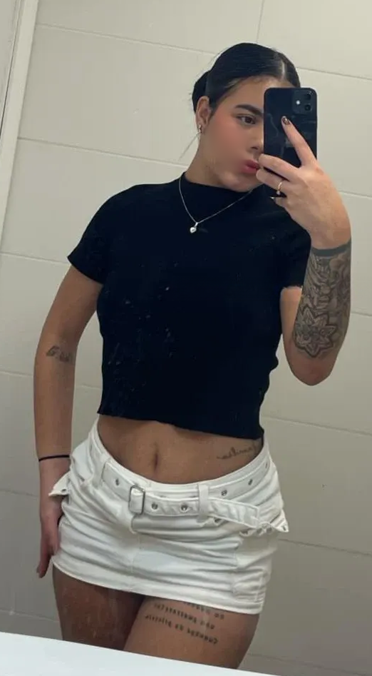 609913183 | VIOLETA | Chica