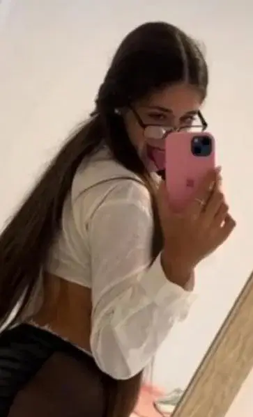 647066228 | JÉSICA | Chica