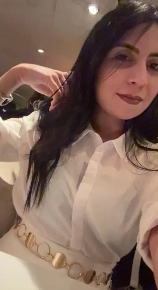 603137037 | LARA | Chica