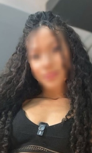 632247309 | NICOL | Chica