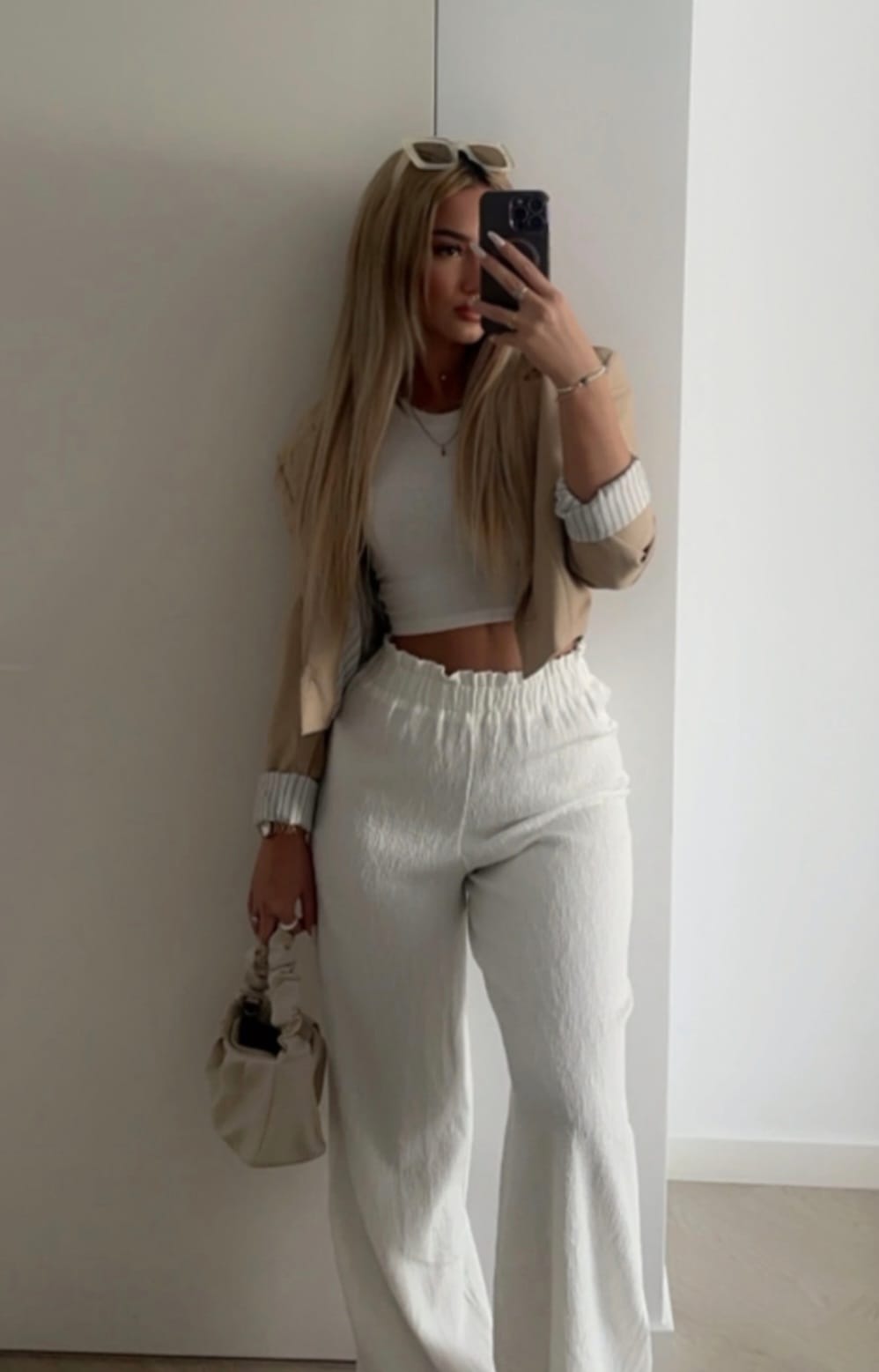 634380786 | MARIA | Chica