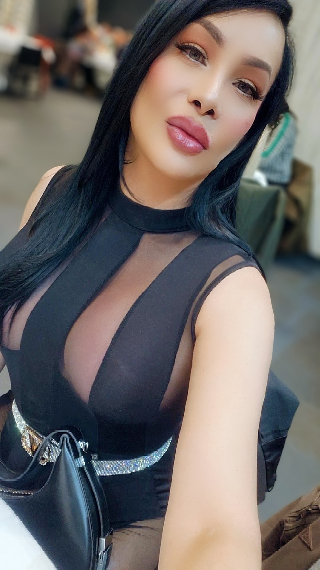 614852718 | DIANA | Transexual