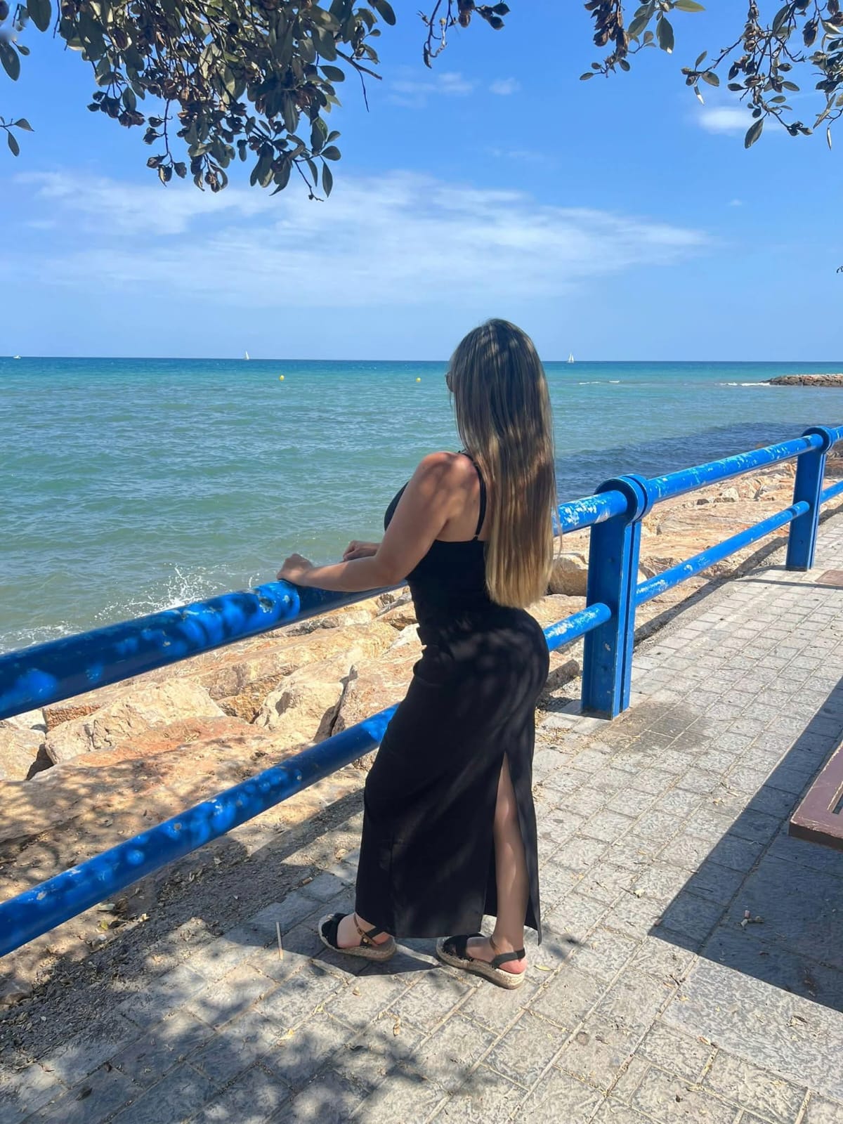 613573321 | ELIZA | Chica