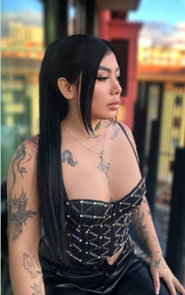 643808145 | ROMA | Chica