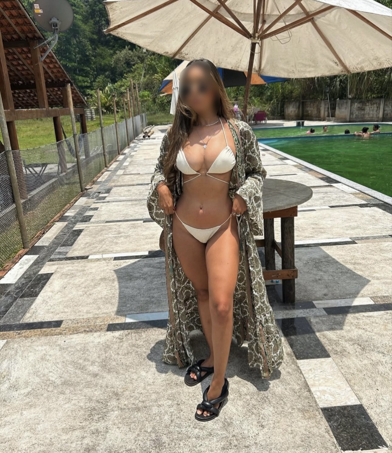 624979110 | LUNA | Chica