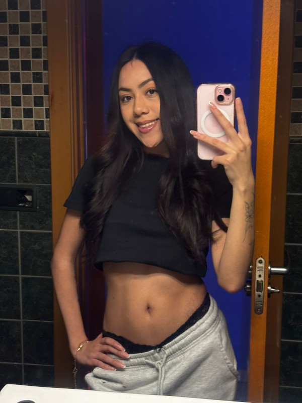 632144760 | DANIELA | Chica