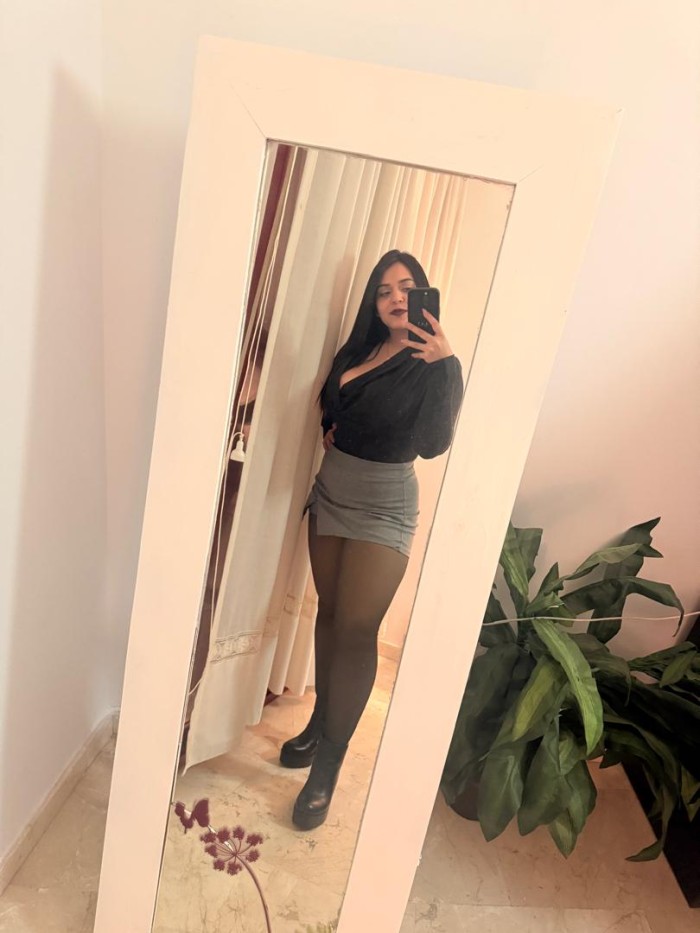 661469114 | SANDRA | Chica