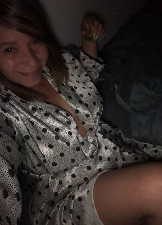 675038250 | CAROLINA | Chica