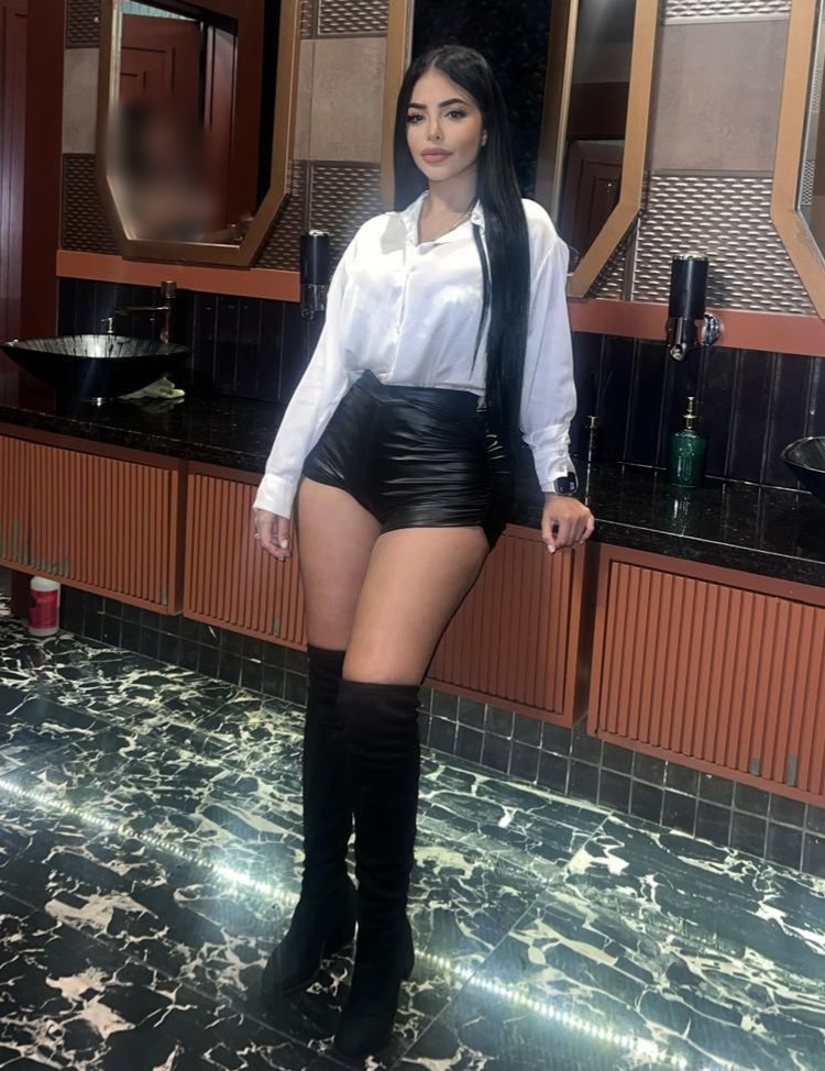 613509841 | SHANTAL | Chica