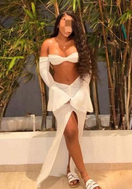 642423501 | CANDY | Chica