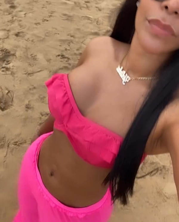 603118770 | LATINA | Chica