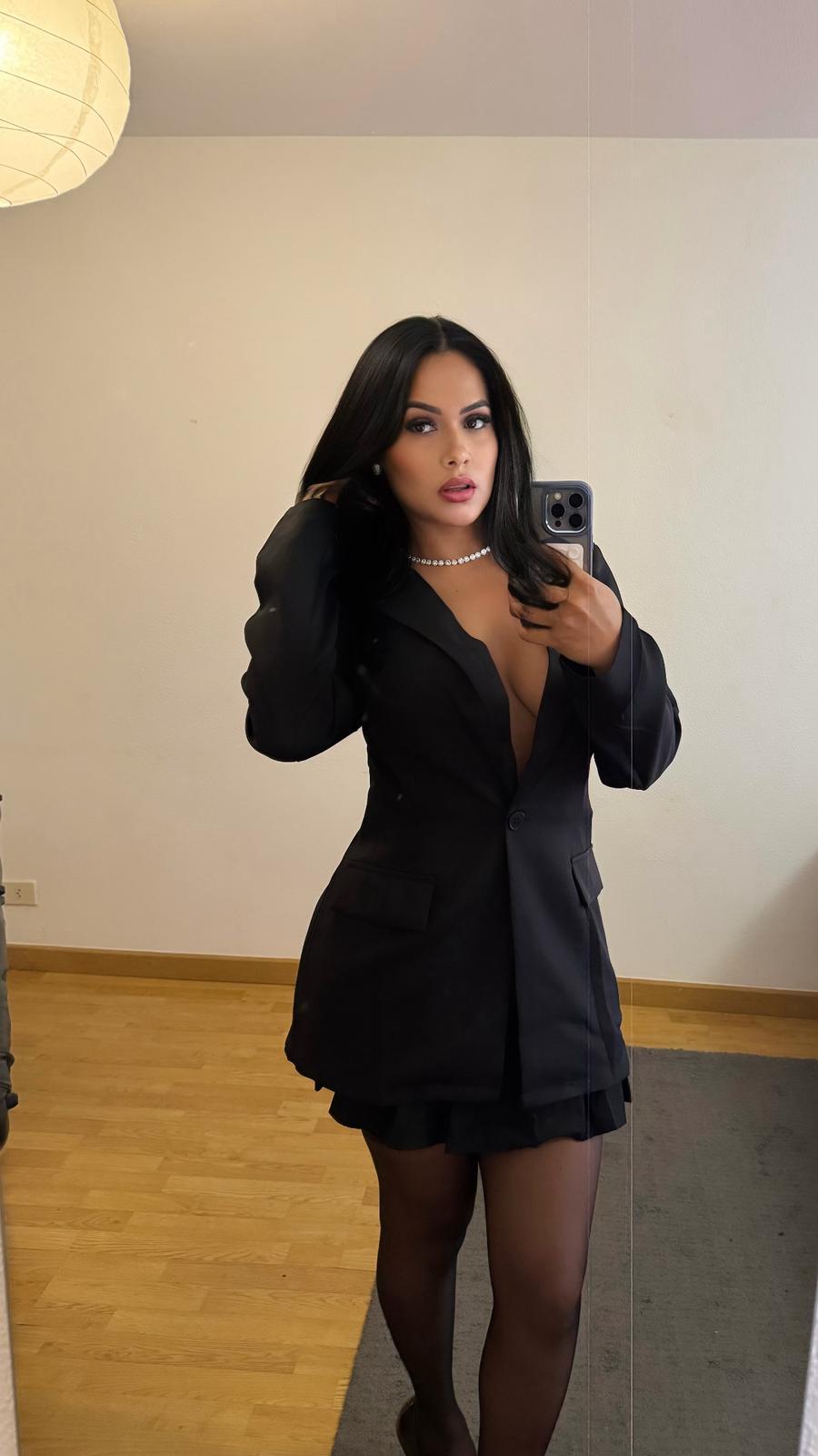 613966201 | ELISA | Chica