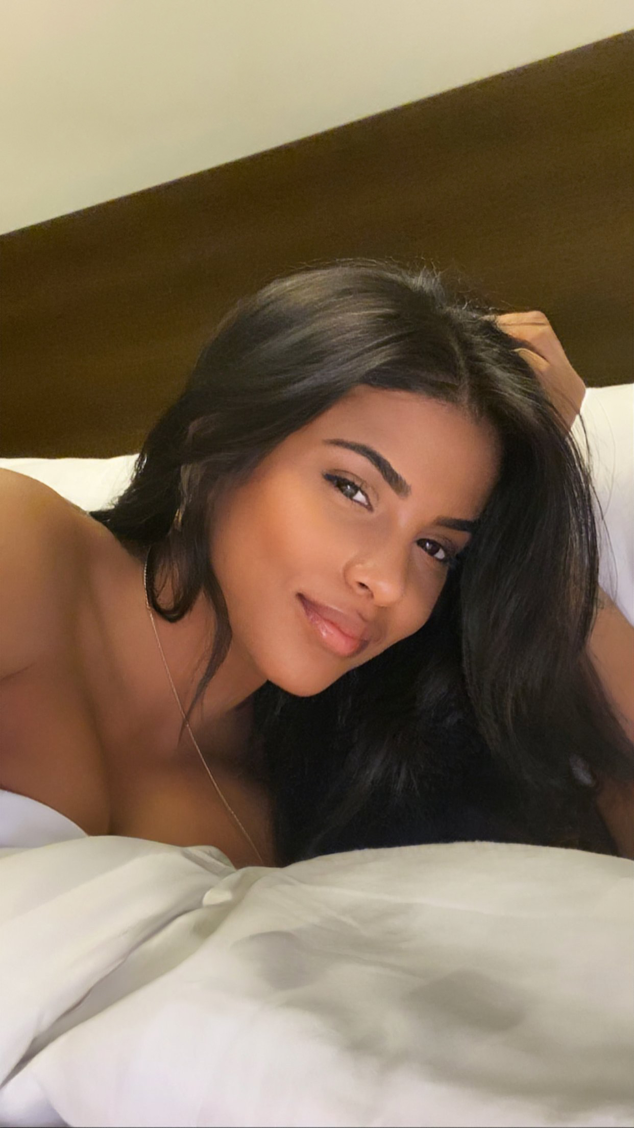 664282362 | ANEKA | Escort