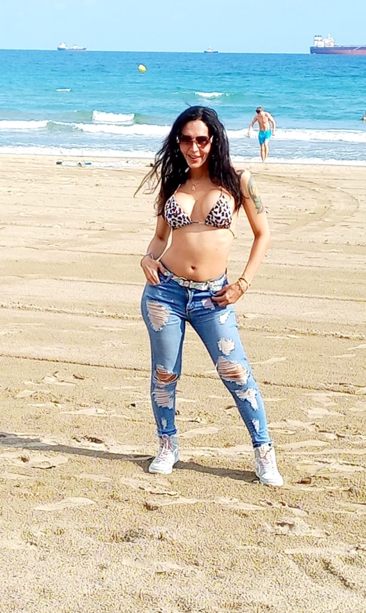 610305920 | NICOLE | Transexual