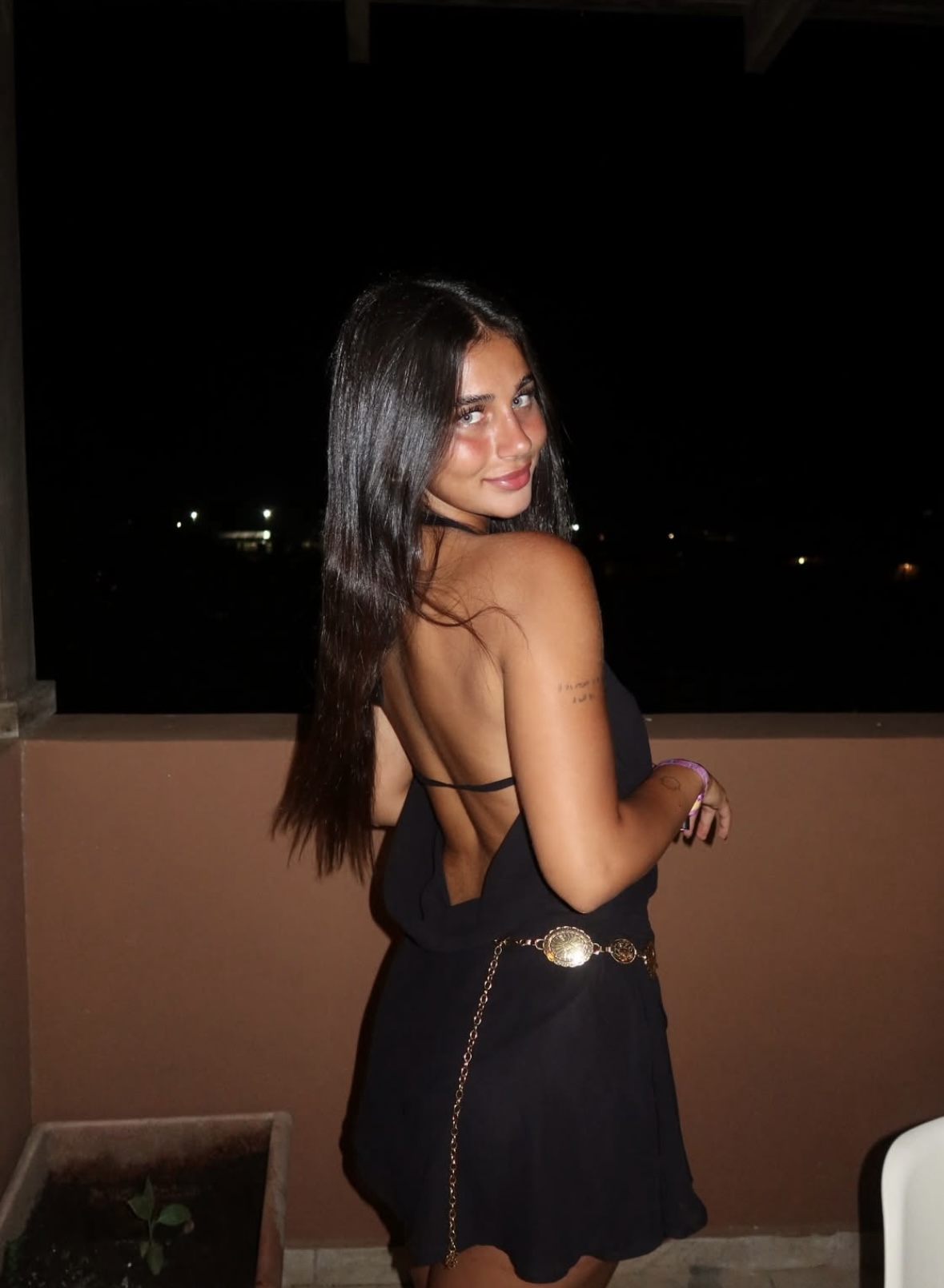 632982396 | LUCIA | Chica