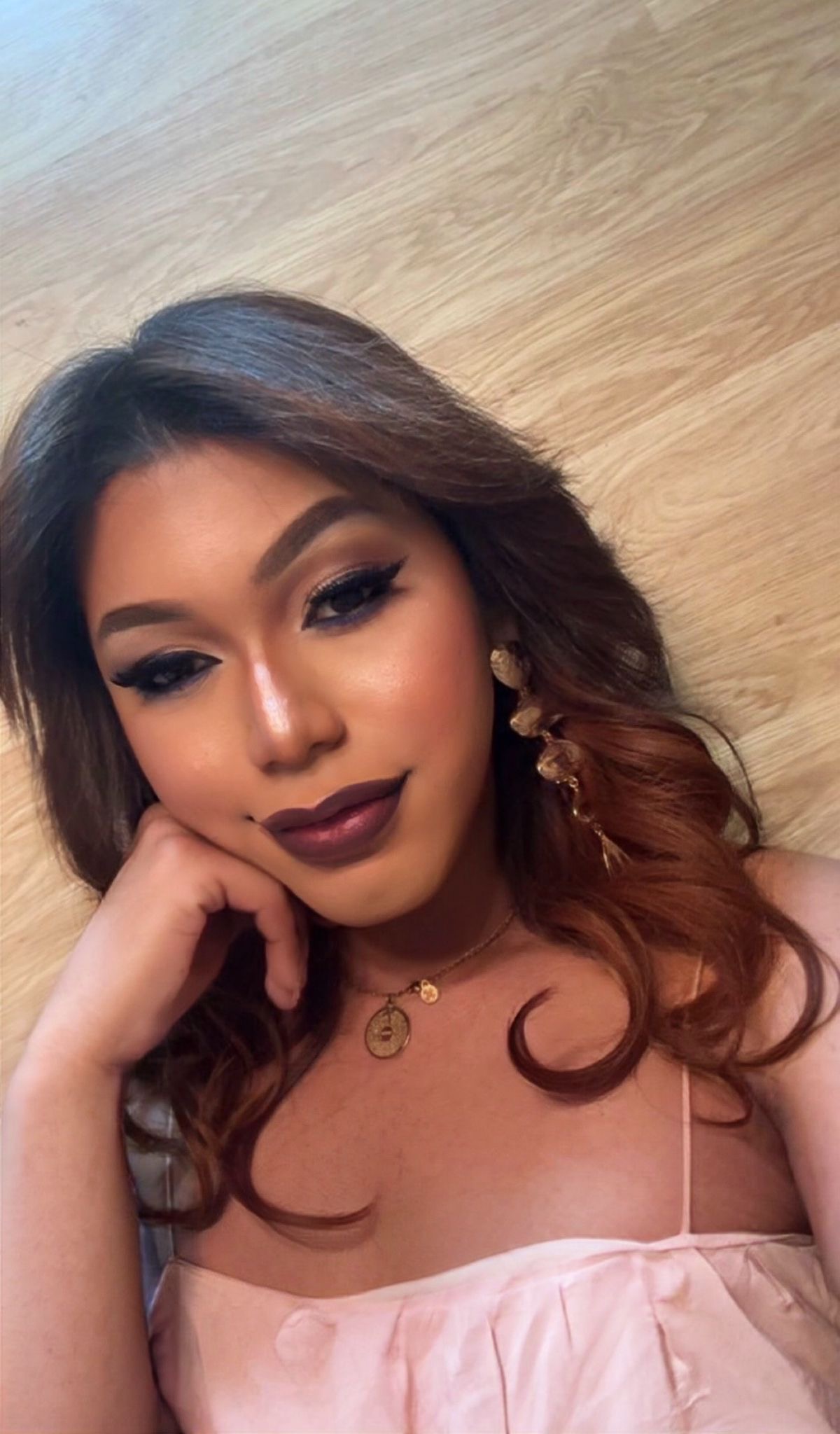 604944150 | ISABELA | Transexual