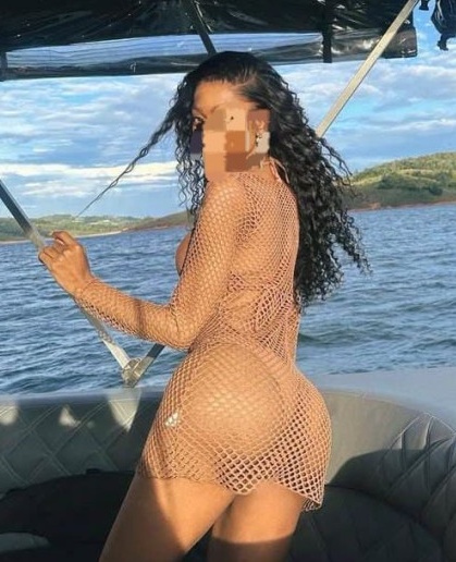 631558327 | BRUNINHA | Chica