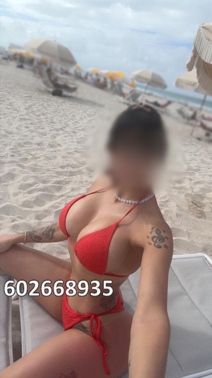 602668935 | SAMY | Chica