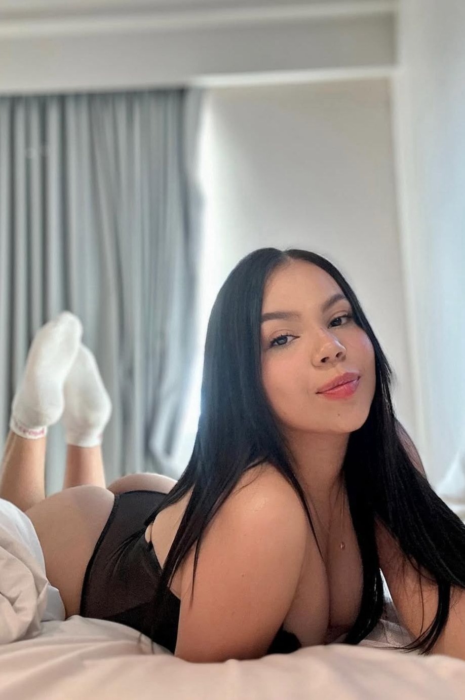 613881748 | ALICE | Chica