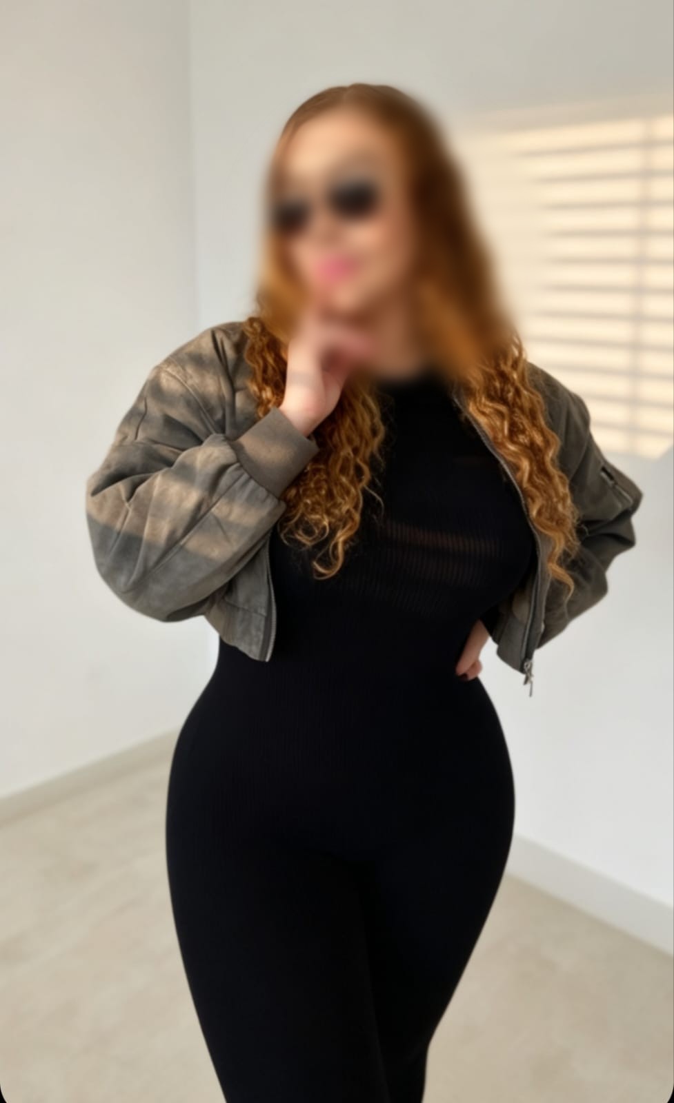 643284241 | RUBI | Chica