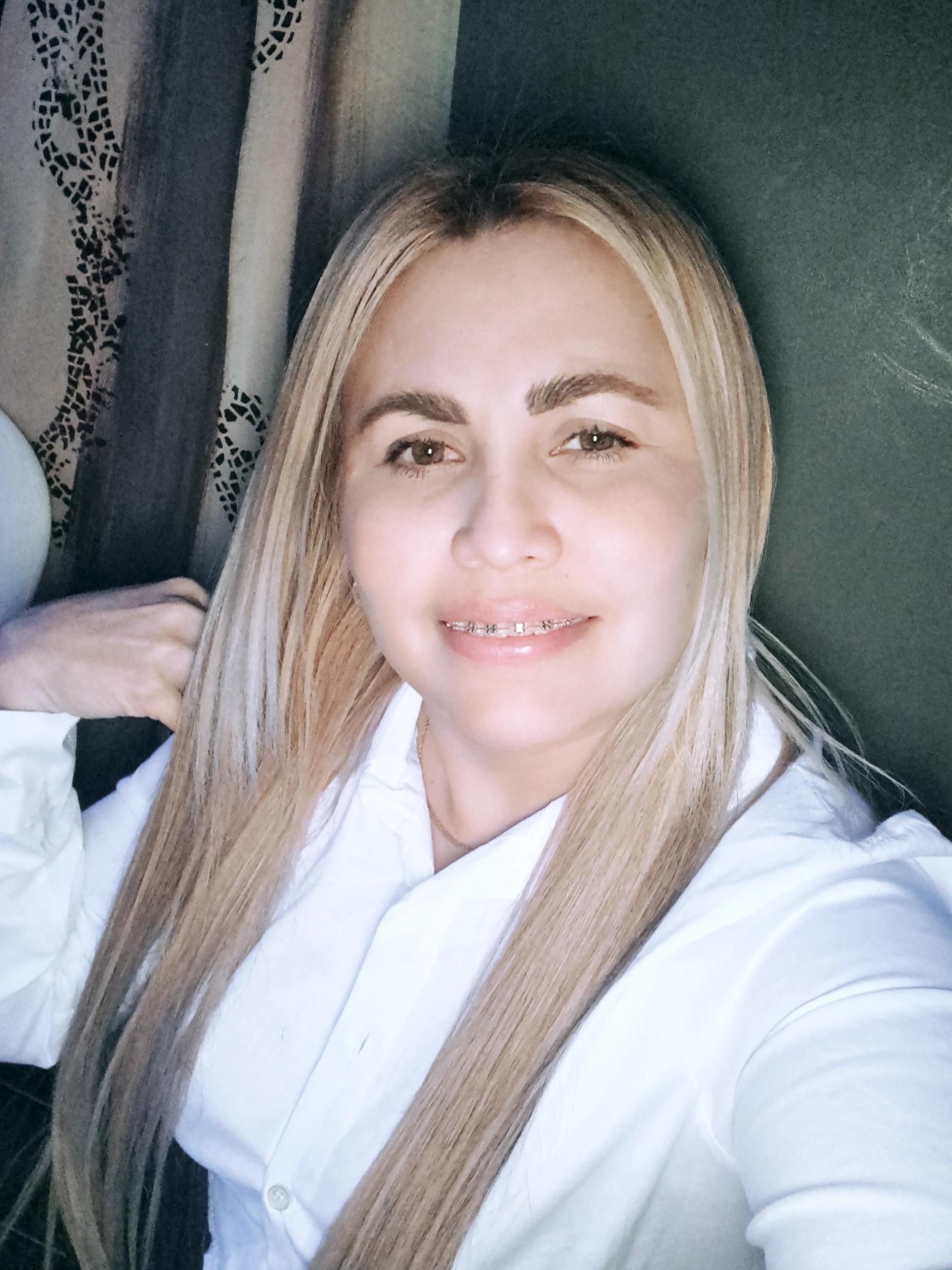 614733210 | PAOLA | Chica