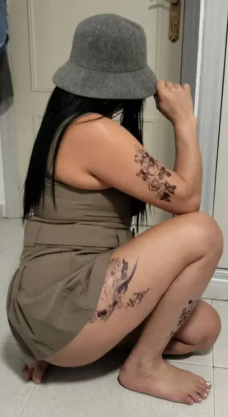 624776328 | CHAROL | Chica