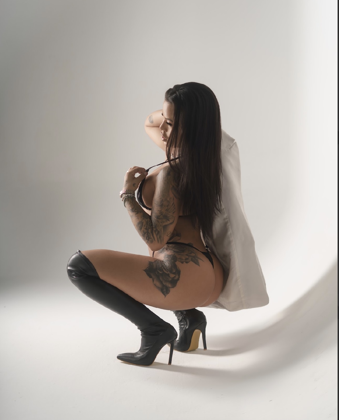 641632933 | BIANCA | Chica