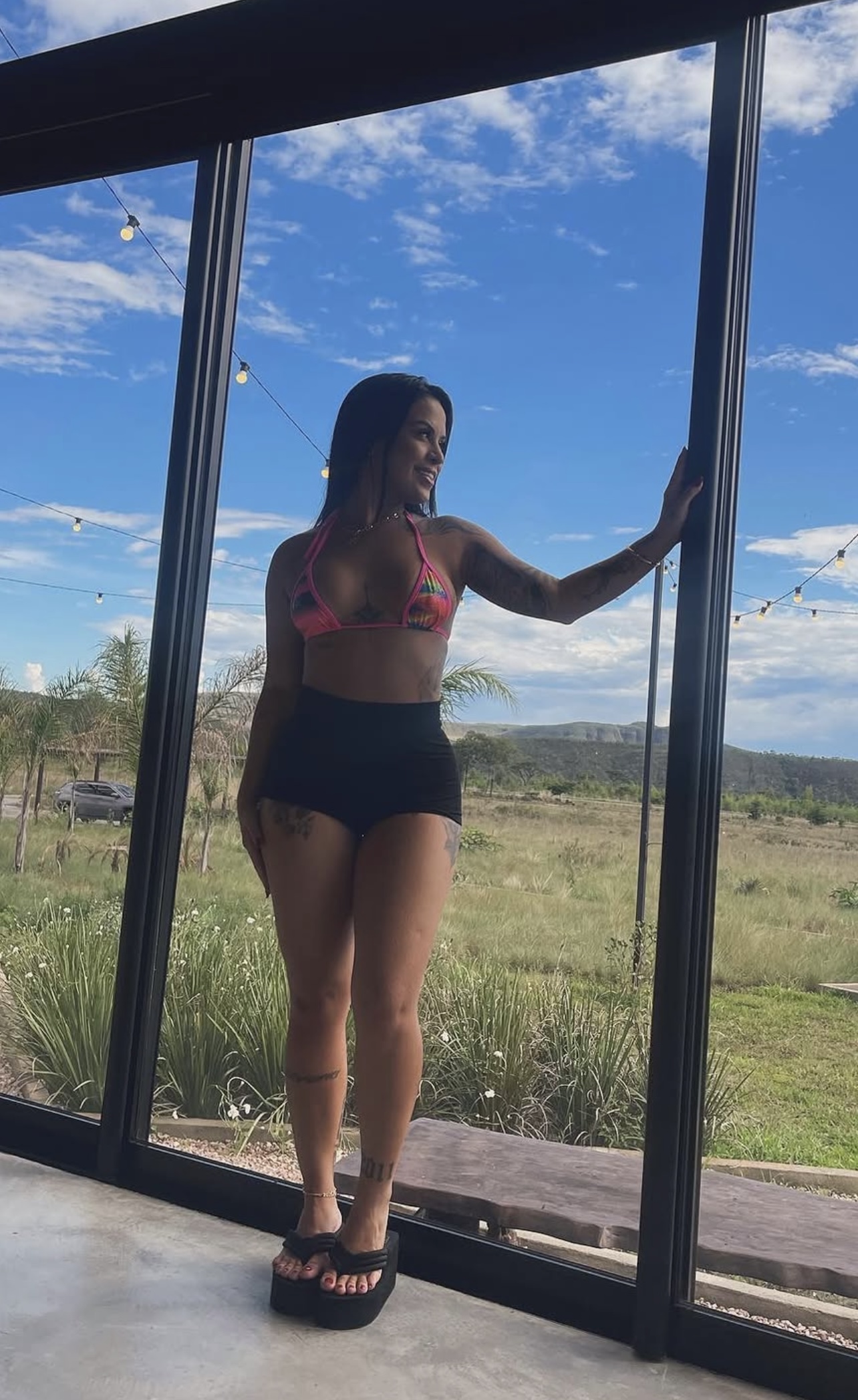 641632933 | BIANCA | Chica